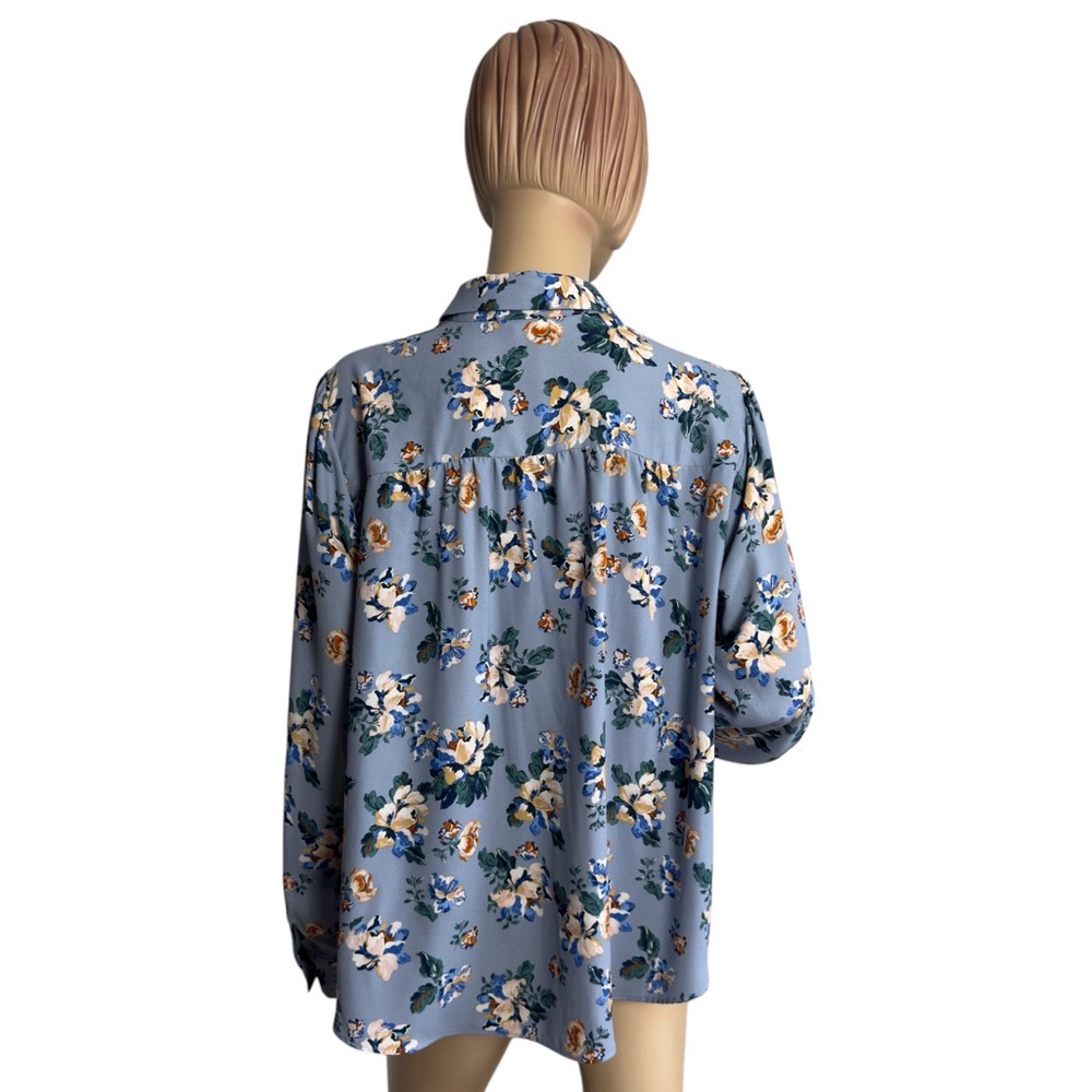 LC Lauren Conrad Collared Button-Front Shirt in Blue Blooming Plus Size 1X - Picture 8 of 11